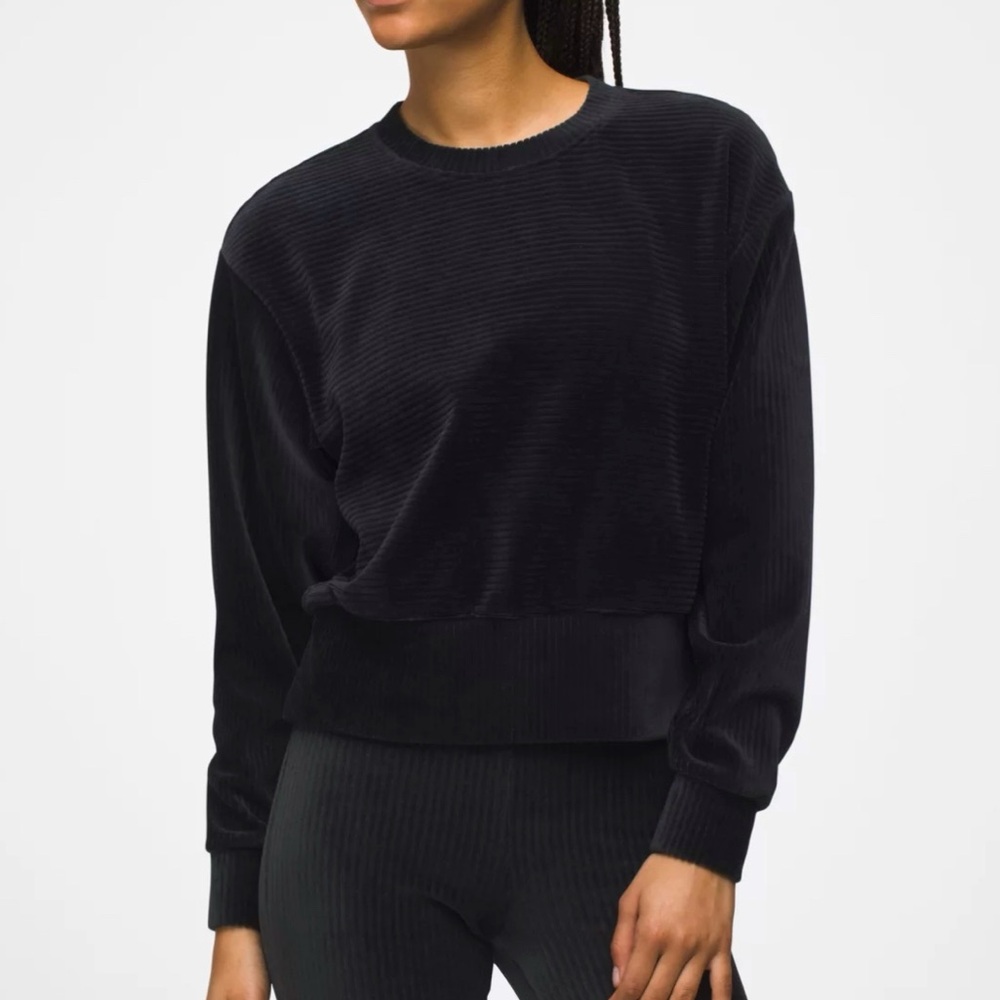 Prana Escambia Pull Over Black Wide Band Velour Cropped Sweatshirt-Small
